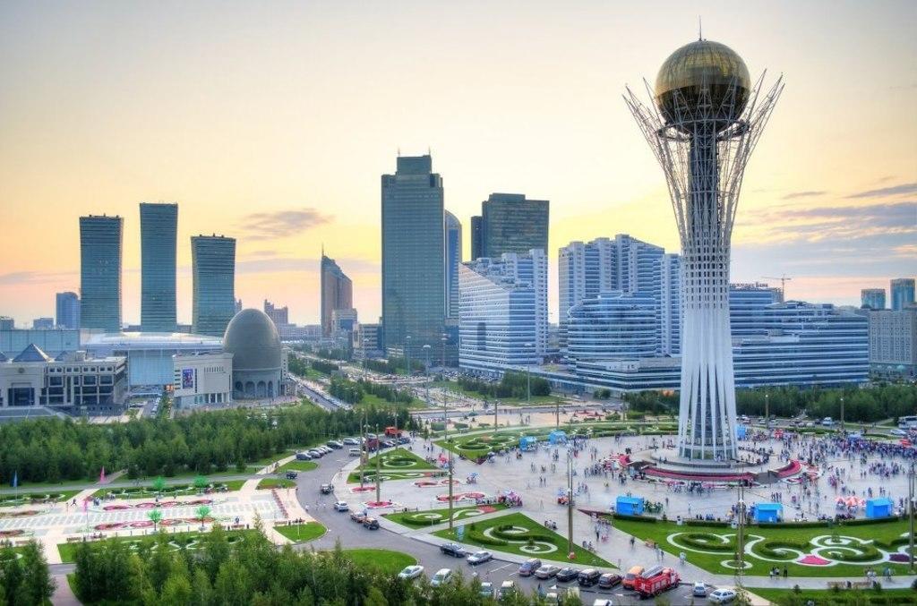 Sweet Apartments In The Center Nur-Sultan  Exterior photo